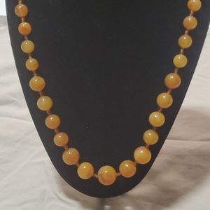 Ladies vintage beaded necklace